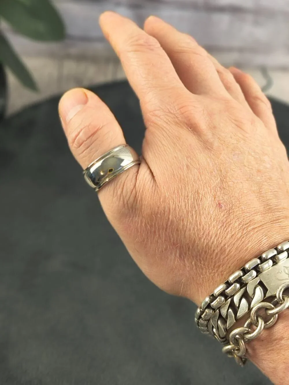 Silver color wide band thumb ring, unisex